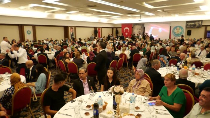 Dutlulu, gaziler ve şehit yakınlarıyla bir araya geldi