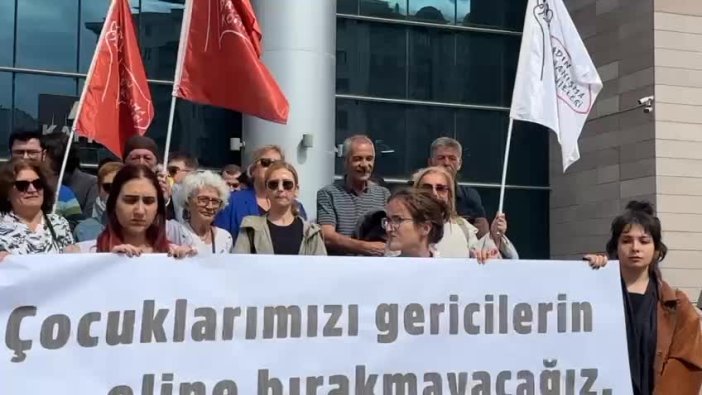 Eskişehir'de müftüye verilen hapis cezası kadınlardan tepki topladı