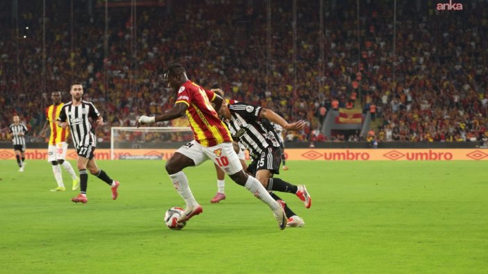 Göztepe, Beşiktaş'ı 3-0'la geçti