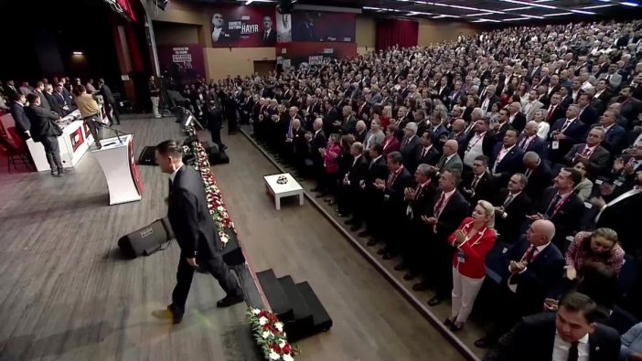 Özgür Özel: Erdoğan, demokrasiye sırtını döndü