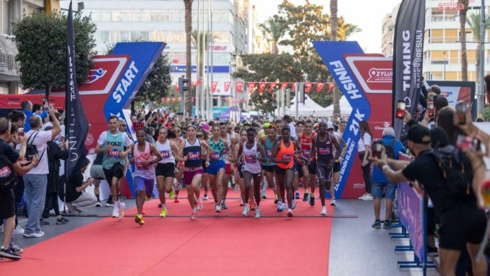 İzmir Yarı Maratonu coşkusu dorukta
