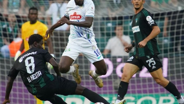 Kocaelispor ve Çaykur Rizespor'un mücadelesi 1-1 sona erdi