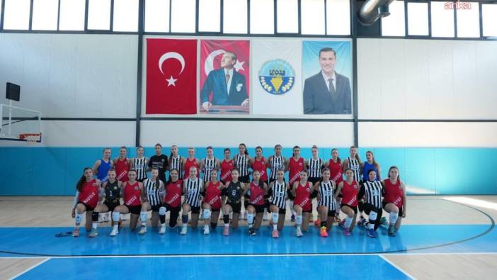 Turgutlu'da Spor Kompleksi'nin açılış maçında heyecan doruktaydı