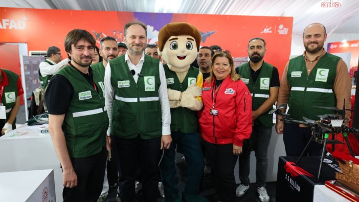 Yeşilay, Teknofest'te gençlerle buluştu ve bağımsızlık vurgusu yaptı