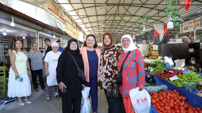 Didim'in Başkanı Gençay, Mavişehir Halk Pazarı'nı gezdi