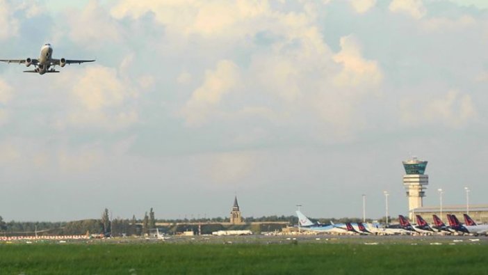 Brüksel Havayolları sefer iptallerini uzattı