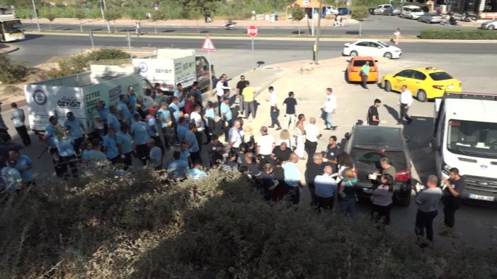 Başkan Özyiğit, vatandaşlarla birlikte çevreyi temizledi