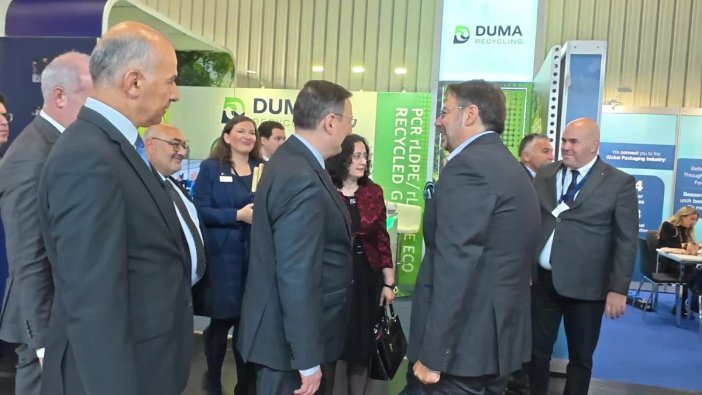 Berlin Büyükelçisi Turan, Nürnberg'de Türk firmalarını ziyaret etti