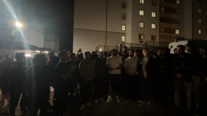 Öğrenciler Gölbaşı KYK Yurdu'nda eylem yaptı: Barınma hakkı temel bir haktır