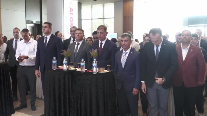 İzmir'de sıfır emisyonlu otobüs hattıyla çevre dostu ulaşım dönemi başladı