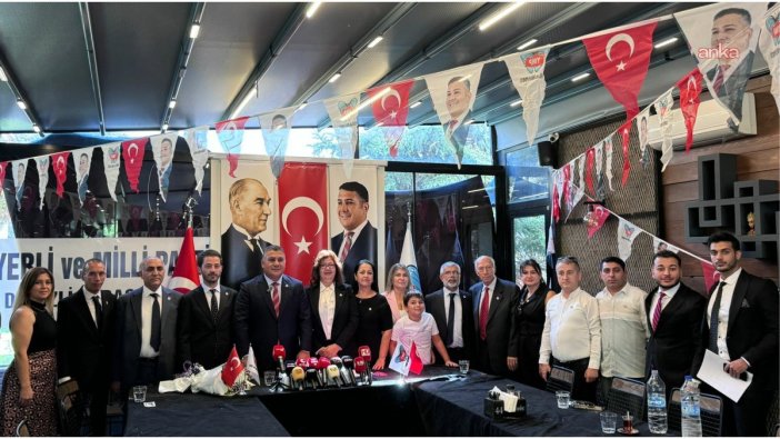 Mutlu'dan dikkat çeken çıkış: 'AK Parti'yi unutun, torun sevsinler'