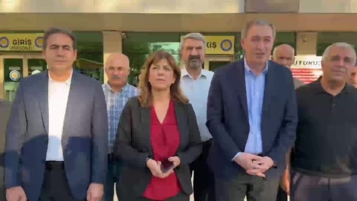 Tuncer Bakırhan, hastanede İsmail Beşikçi'yi ziyaret etti