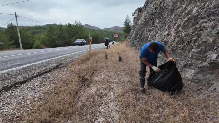 Marmaris'te 55 kilometrelik yol yürüyerek temizlendi