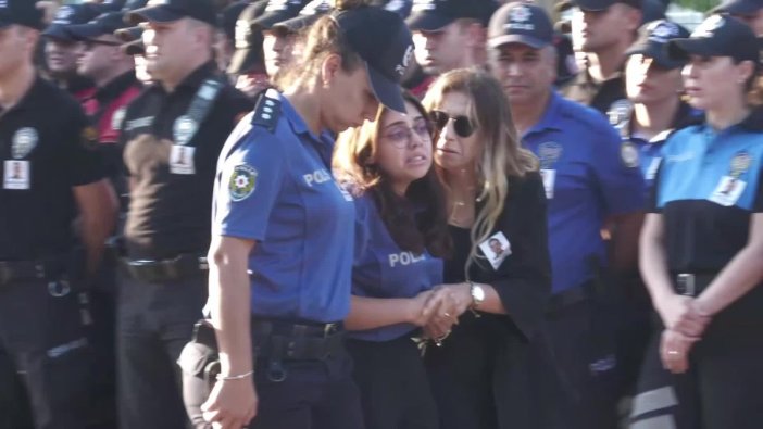 İzmir'de şehit polis Ömer Amilağ için duygusal veda