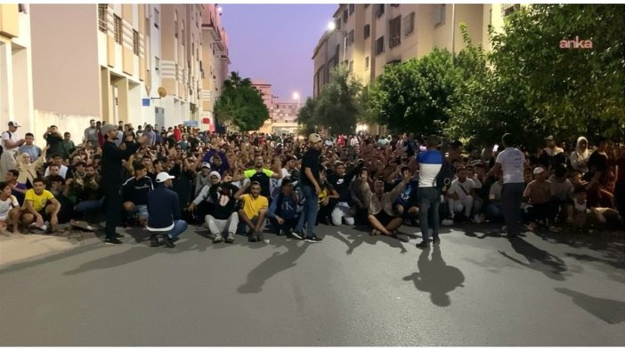 Fas'ta gençler, sağlık talepleri için sokağa döküldü