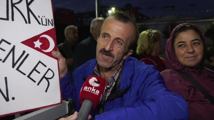 CHP mitinginde vatandaşlardan iktidara sert eleştiri: Geçinemiyoruz, erken seçim şart