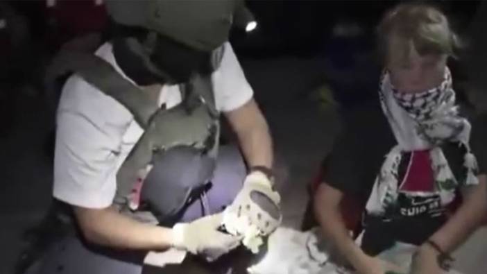 Küresel Sumud Filosu'ndaki aktivistlerin gözaltına alındığı anların videosu yayınlandı! aralarında İsveçli aktivist Greta Thunberg'de var