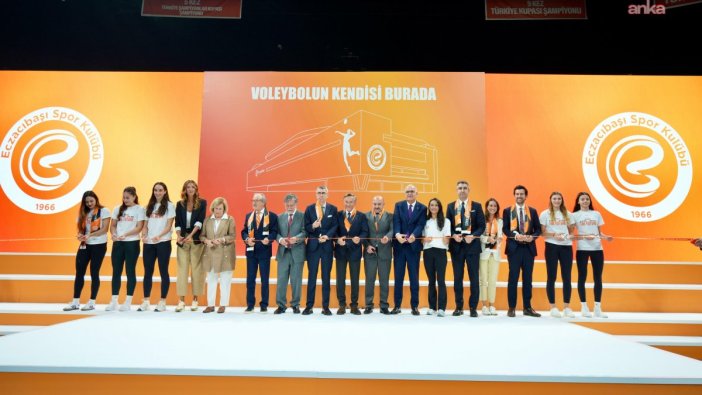 Eczacıbaşı'nın yeni spor salonu Kartal'da kapılarını açtı