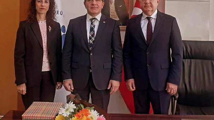 Türk hemşirelerin atama kararı protestosu