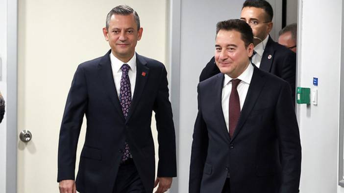 CHP Genel Başkanı Özgür Özel Deva Partisi Genel Başkanı Ali Babacan'ı aradı