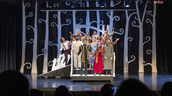 Mersin Tiyatrosu, 25. sezonu 'Bahar Noktası' ile açtı