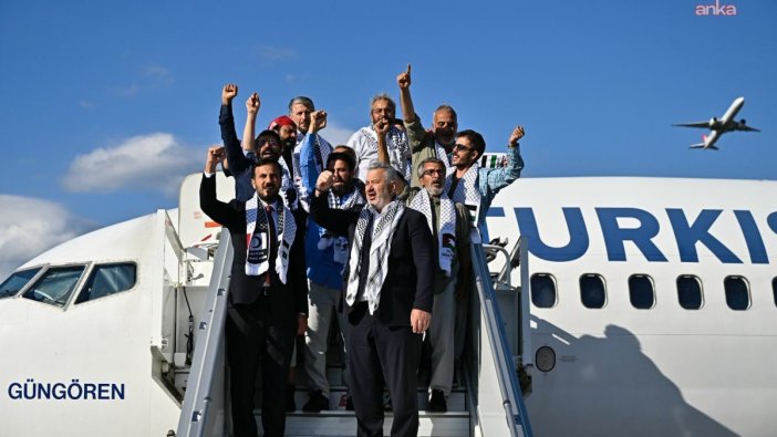 Dışişleri Bakan Yardımcısı Kulaklıkaya, küresel sumud filosundan dönen vatandaşları karşıladı