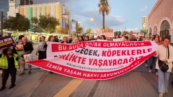 İzmir'de hayvana şiddete karşı gösteri düzenlendi