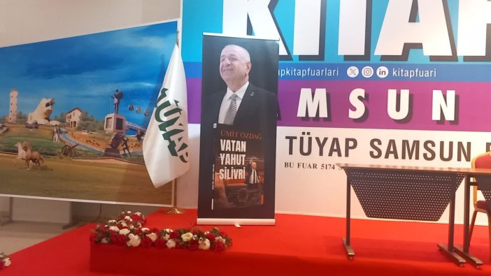Ümit Özdağ, Samsun'da kitap fuarında güçlü mesajlar verdi