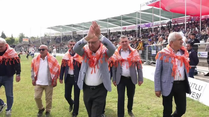Turgutlu'da Yağlı Güreşlerde Kırkpınar Coşkusu Doruğa Ulaştı