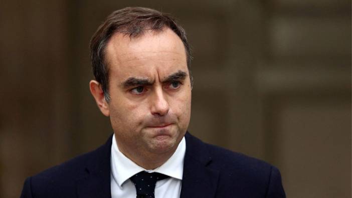 Fransa Başbakan Sebastien Lecornu istifa etti!