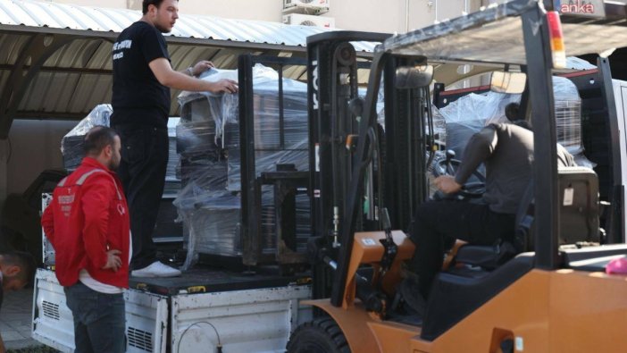 Merkezefendi'den Selçuk'a: Mama üretim makineleri yola çıktı