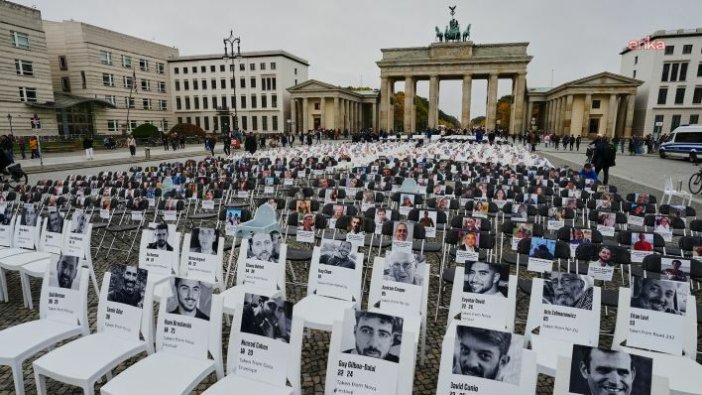 Almanya'da Hamas saldırılarında hayatını kaybedenler için anma etkinliği düzenlendi