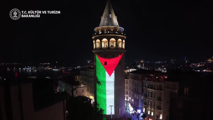 Galata Kulesi'nde Filistin bayrağı ışıklandı