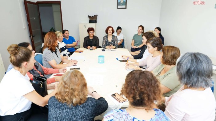 Narlıdere'de kadın hakları eğitimleri başladı