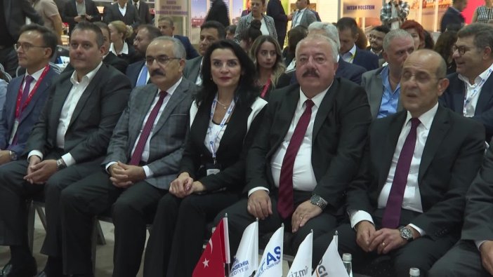 İzmir'de lojistik buluşması başladı