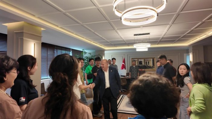 Yüreğir'de Güney Koreli doktorların ziyaretine yoğun ilgi