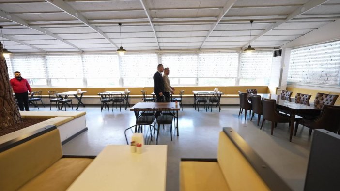 Buca Göksu Kafe, yeniliklerle dolu yeniden açıldı