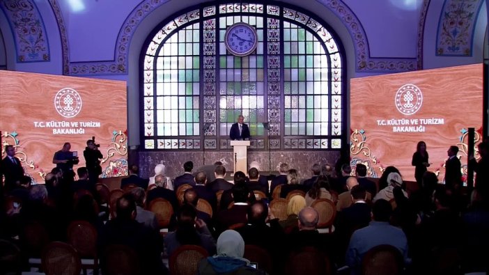 Bakan Ersoy'dan Haydarpaşa ve Sirkeci vurgusu