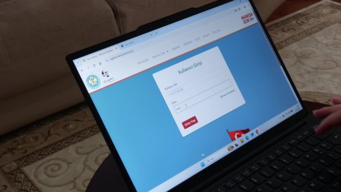 Manisa'dan Öğrencilere Ücretsiz Online Eğitim Desteği