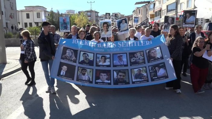 10 Ekim Katliamı'nı unutmuyoruz: Malatya'da duygusal anma