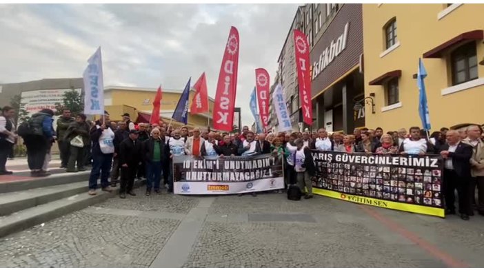 Samsun'da 10 Ekim Gar katliamı anması: 'Savaşa inat, barış hemen şimdi!'