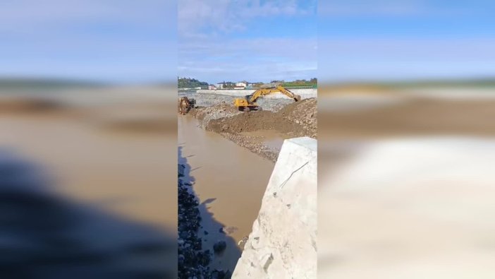 Arhavi’de tehlikeli yol durumu: 30 köyün bağlantısı tehlikede