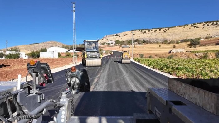 Örenli Mahallesi, 40 yıl sonra asfalt yolu gördü