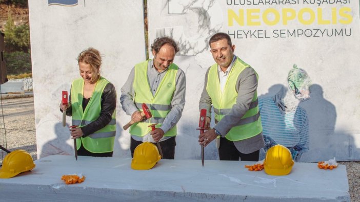 Kuşadası'nda Heykeltıraşlar Adalet Temasıyla Buluştu