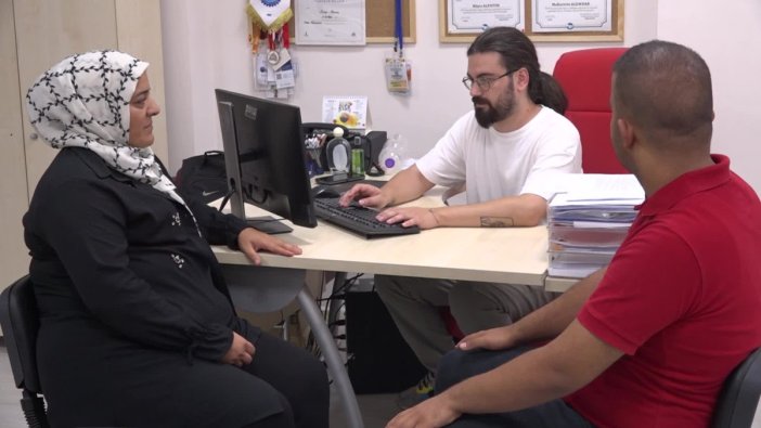 İzmir'de otizmli gençler işe başladı!