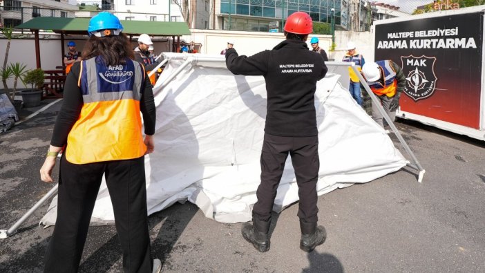 Maltepe'de gönüllüler afetlere karşı hazır hale geliyor