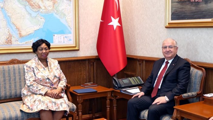 Savunma Bakanları kritik bir buluşma gerçekleştirdi