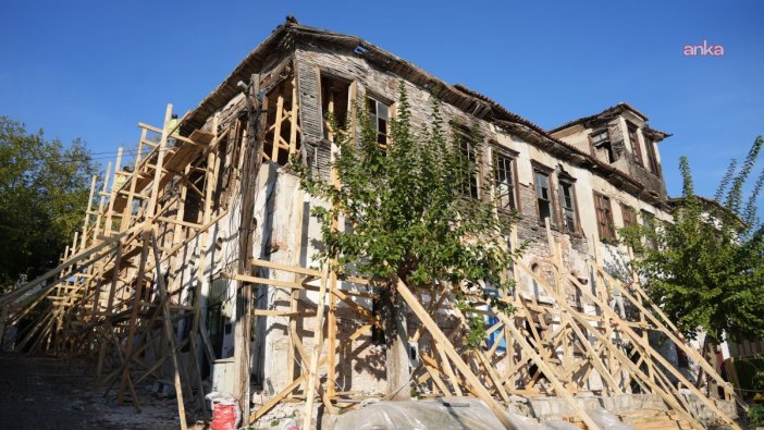 Milas'ta tarihi konağın restorasyonu hızla ilerliyor