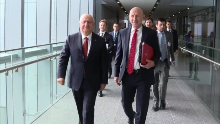 Bakan Güler, İngiliz mevkidaşı Healey ile kritik bir buluşma gerçekleştirdi