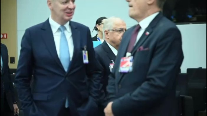 Bakan Güler, Ukrayna savunma toplantısında öne çıktı